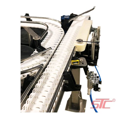 Băng tải xích nhựa